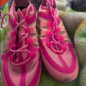 Pink Vapor Max!